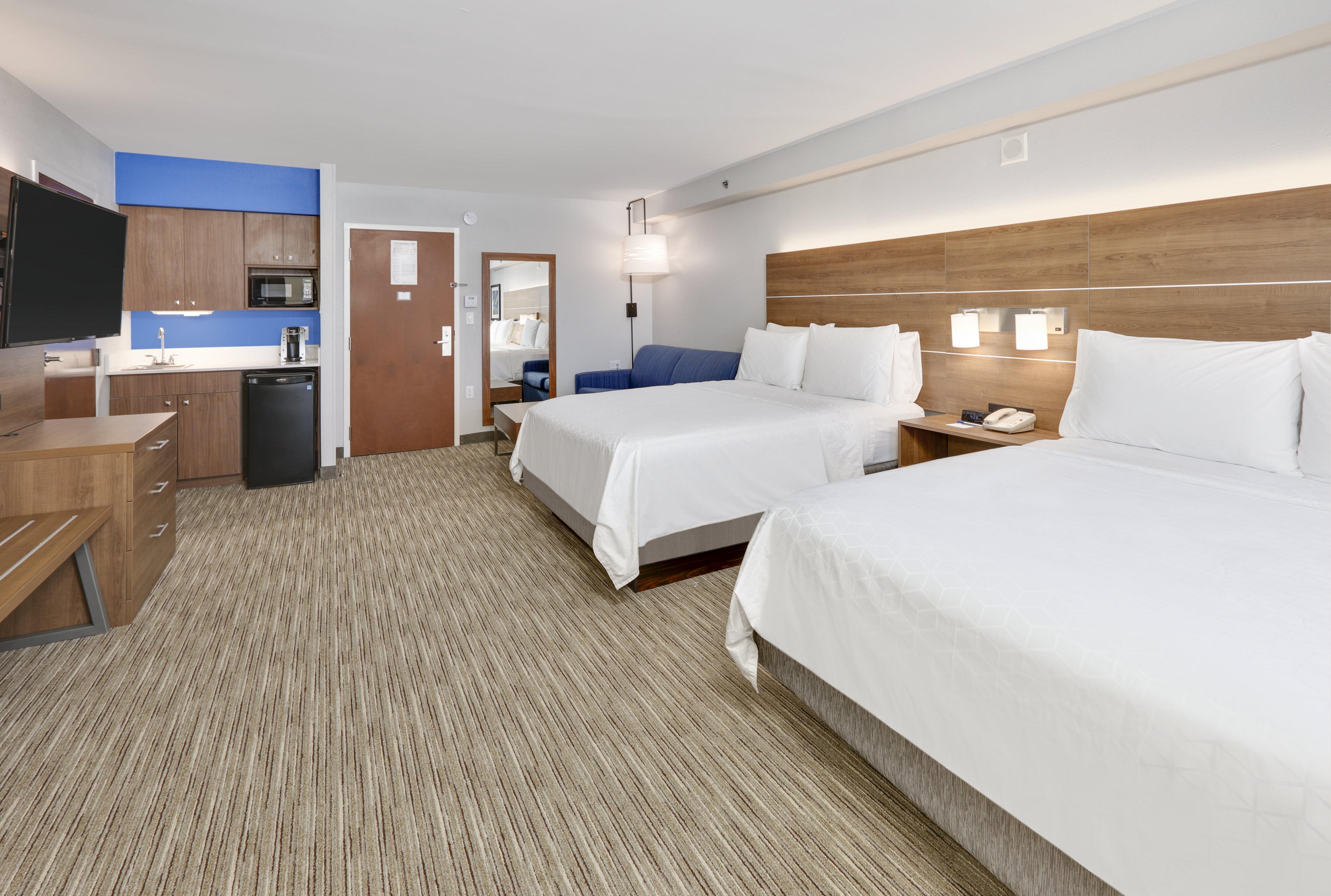 Holiday Inn Express & Suites Irving Conv Ctr - Las Colinas By Ihg Екстериор снимка
