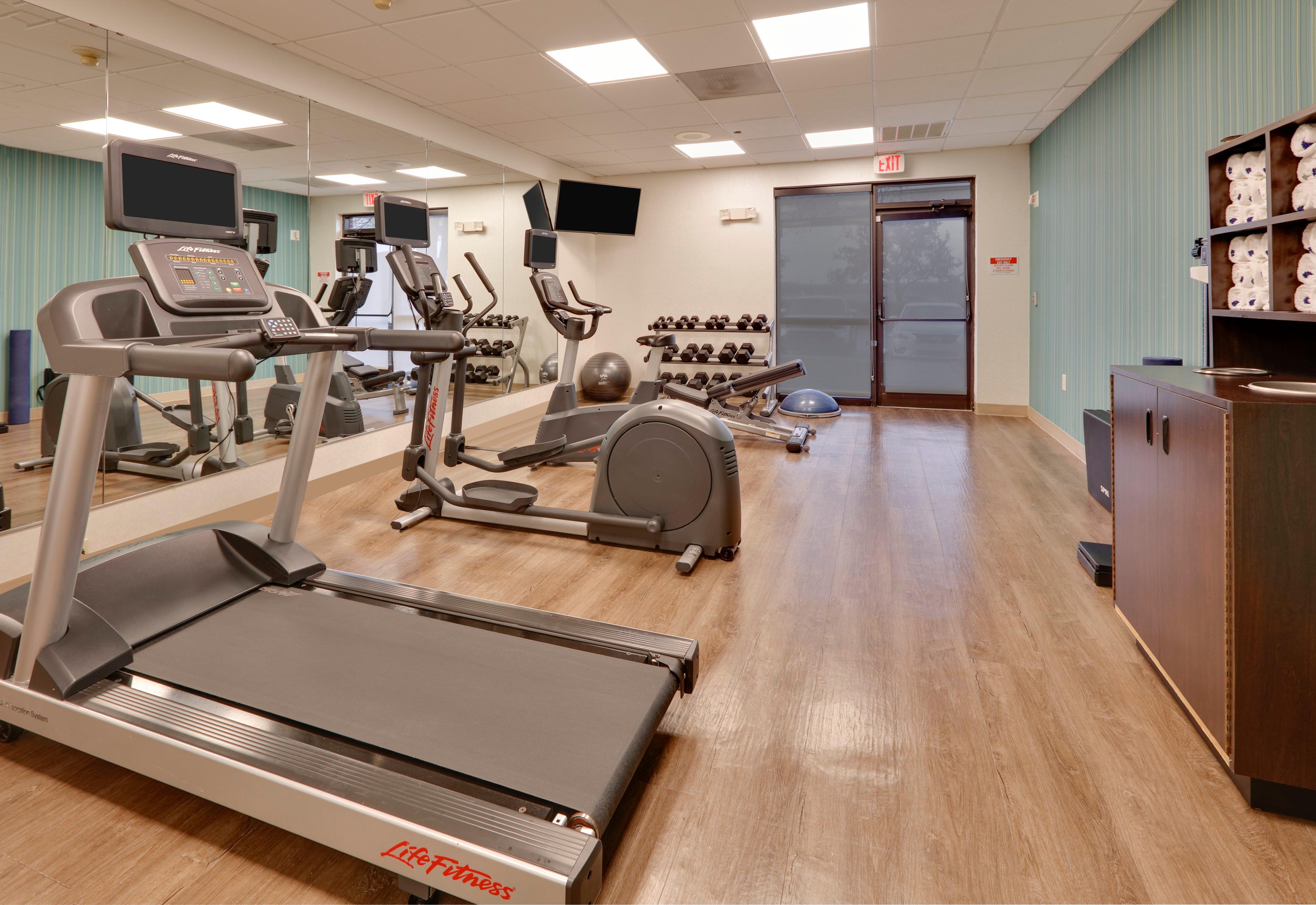 Holiday Inn Express & Suites Irving Conv Ctr - Las Colinas By Ihg Екстериор снимка