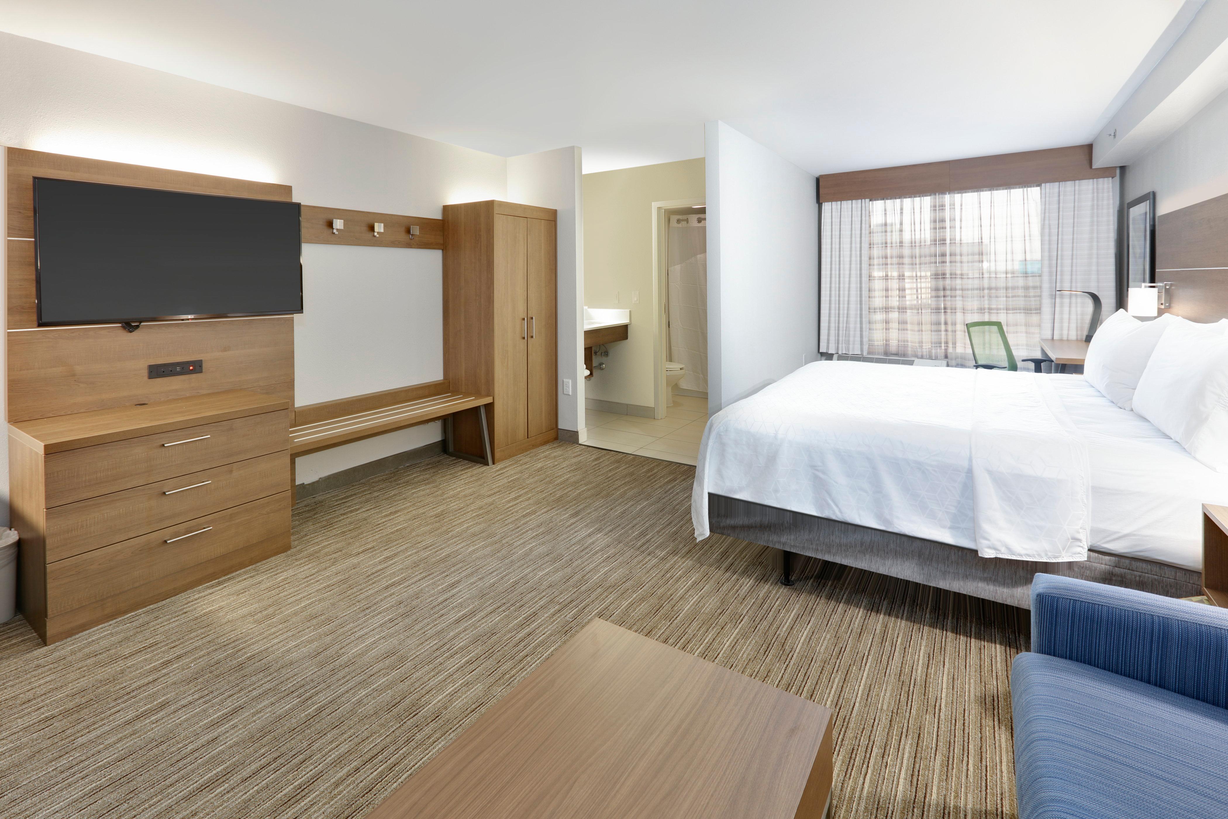 Holiday Inn Express & Suites Irving Conv Ctr - Las Colinas By Ihg Екстериор снимка