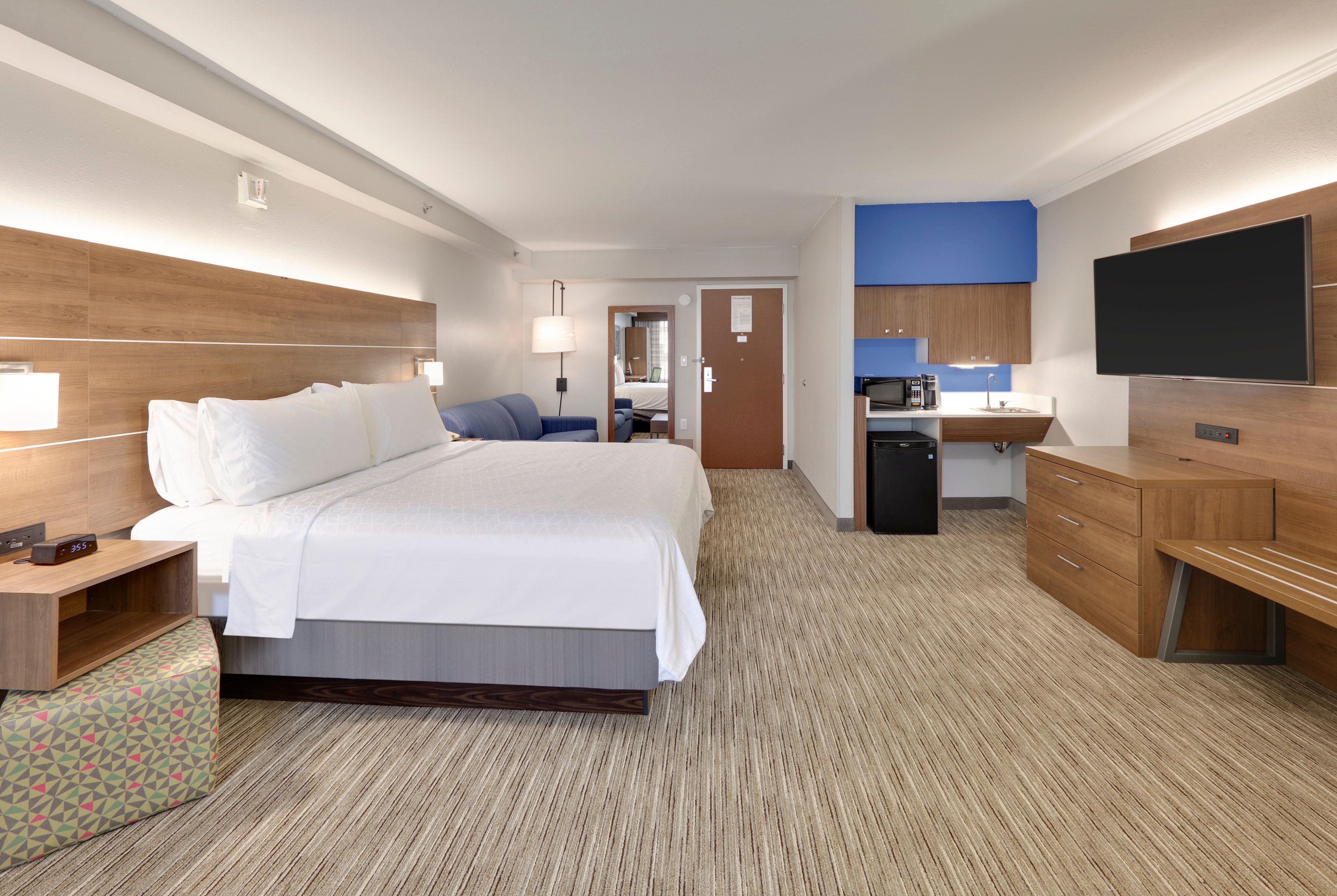 Holiday Inn Express & Suites Irving Conv Ctr - Las Colinas By Ihg Екстериор снимка