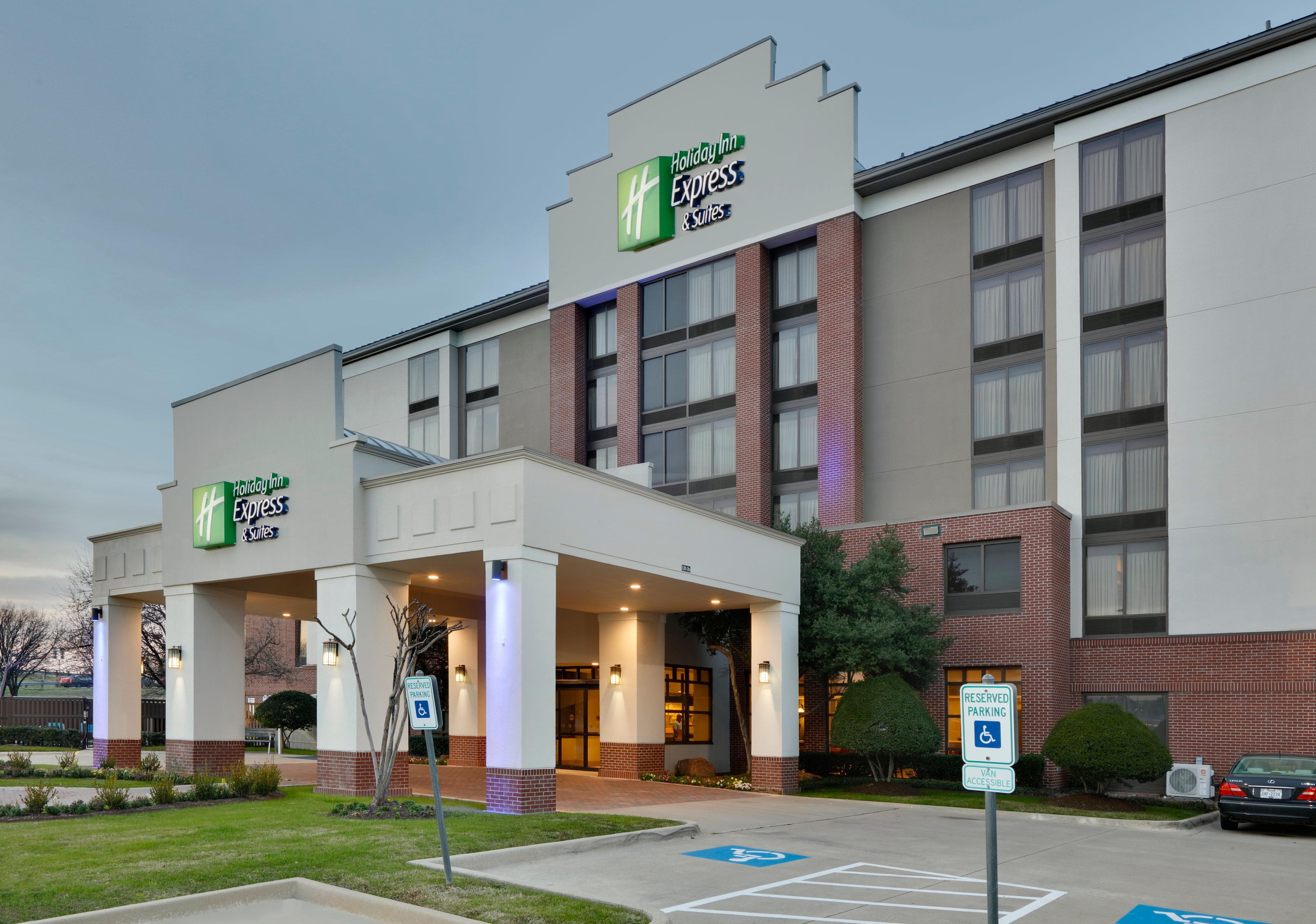 Holiday Inn Express & Suites Irving Conv Ctr - Las Colinas By Ihg Екстериор снимка