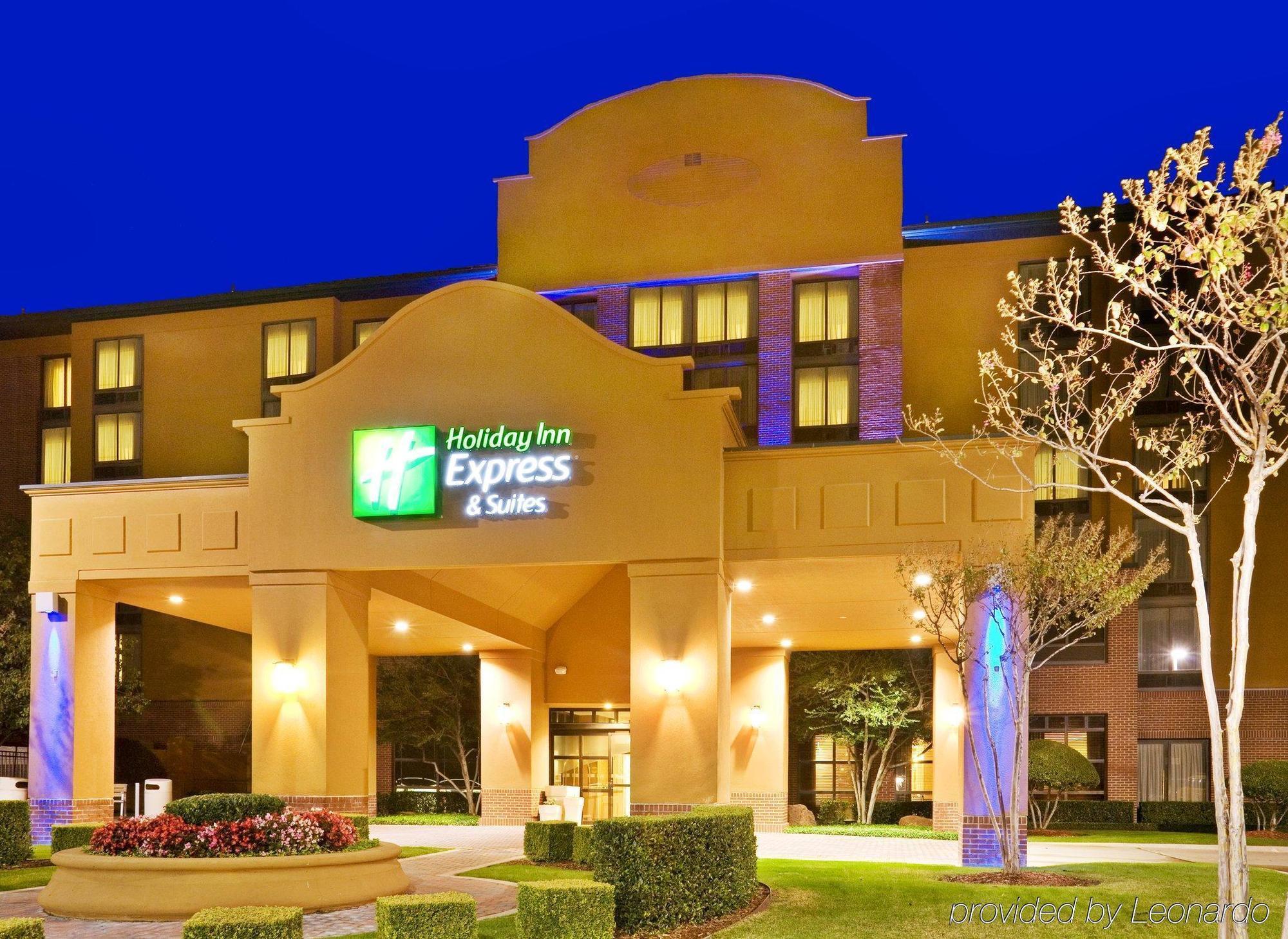 Holiday Inn Express & Suites Irving Conv Ctr - Las Colinas By Ihg Екстериор снимка