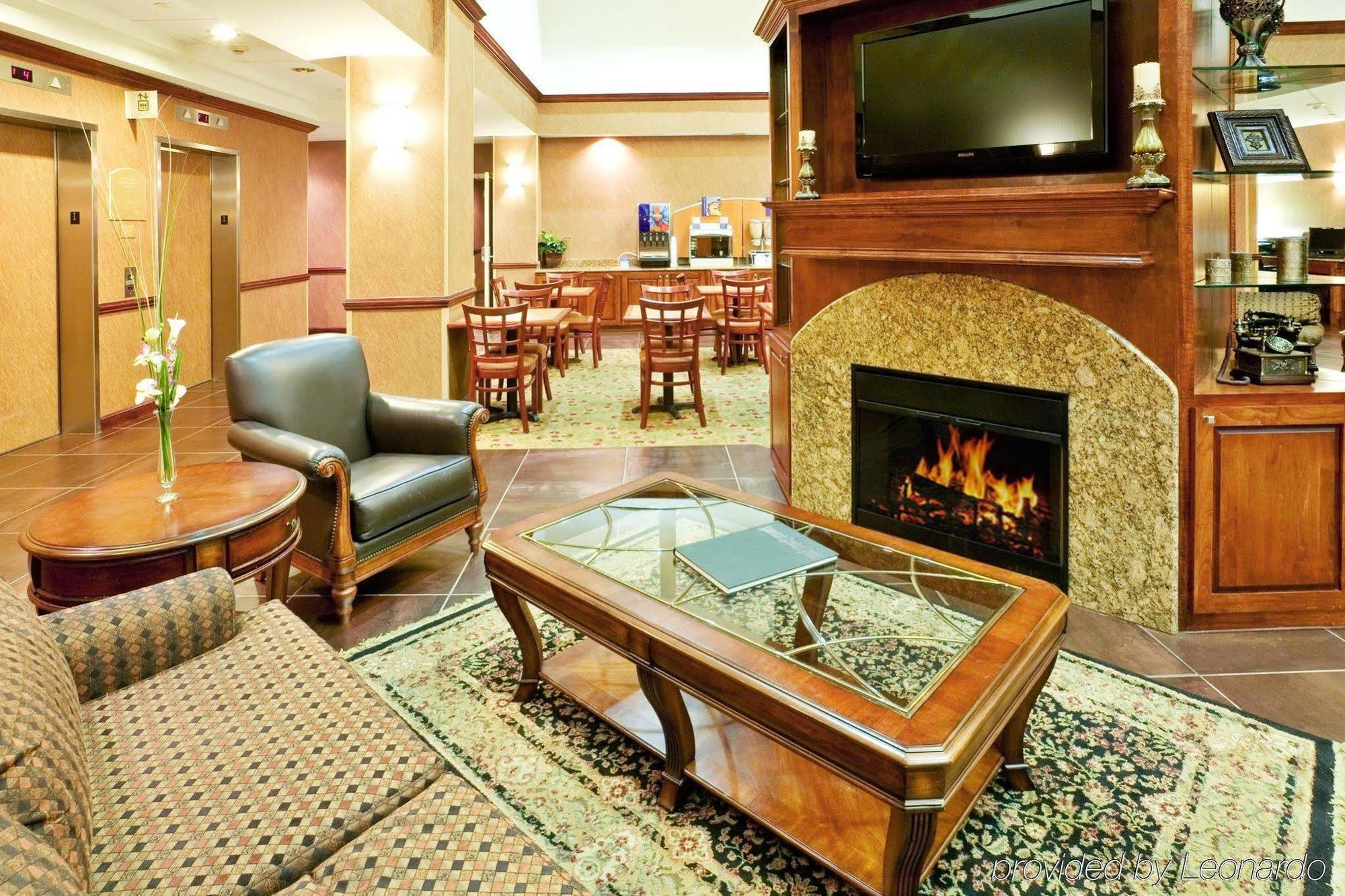Holiday Inn Express & Suites Irving Conv Ctr - Las Colinas By Ihg Ресторант снимка